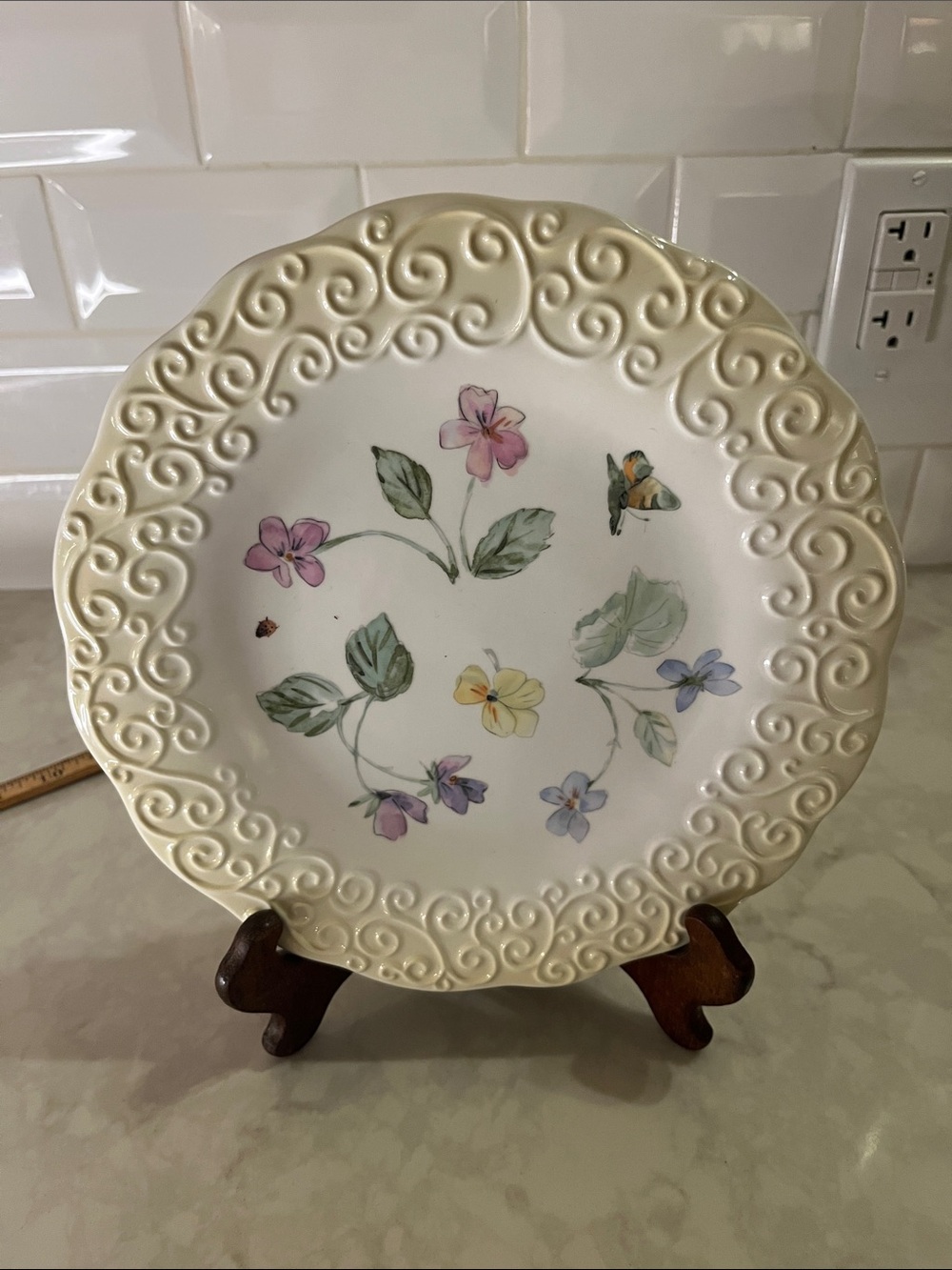 Pfaltzgraff Vienna Floral Salad Plate 9.5” plate wall ready